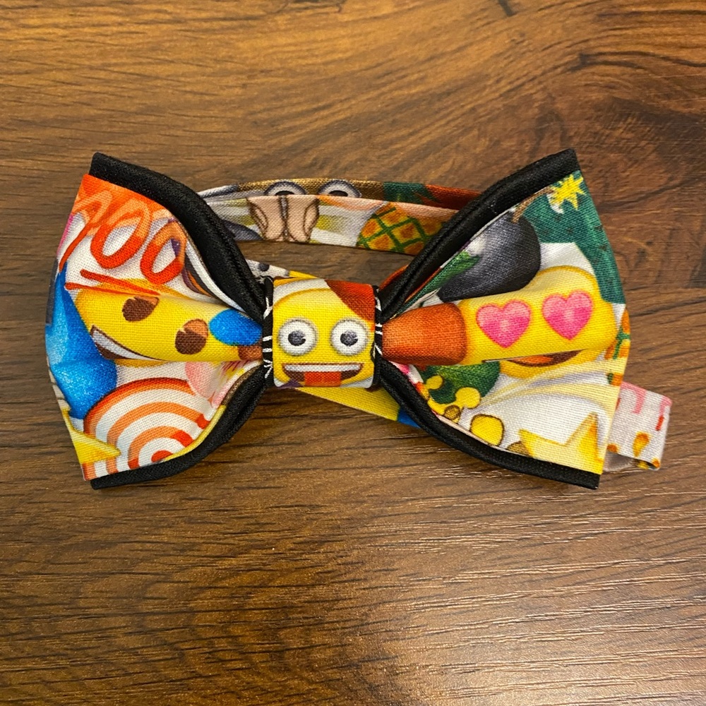 Emoji bow tie